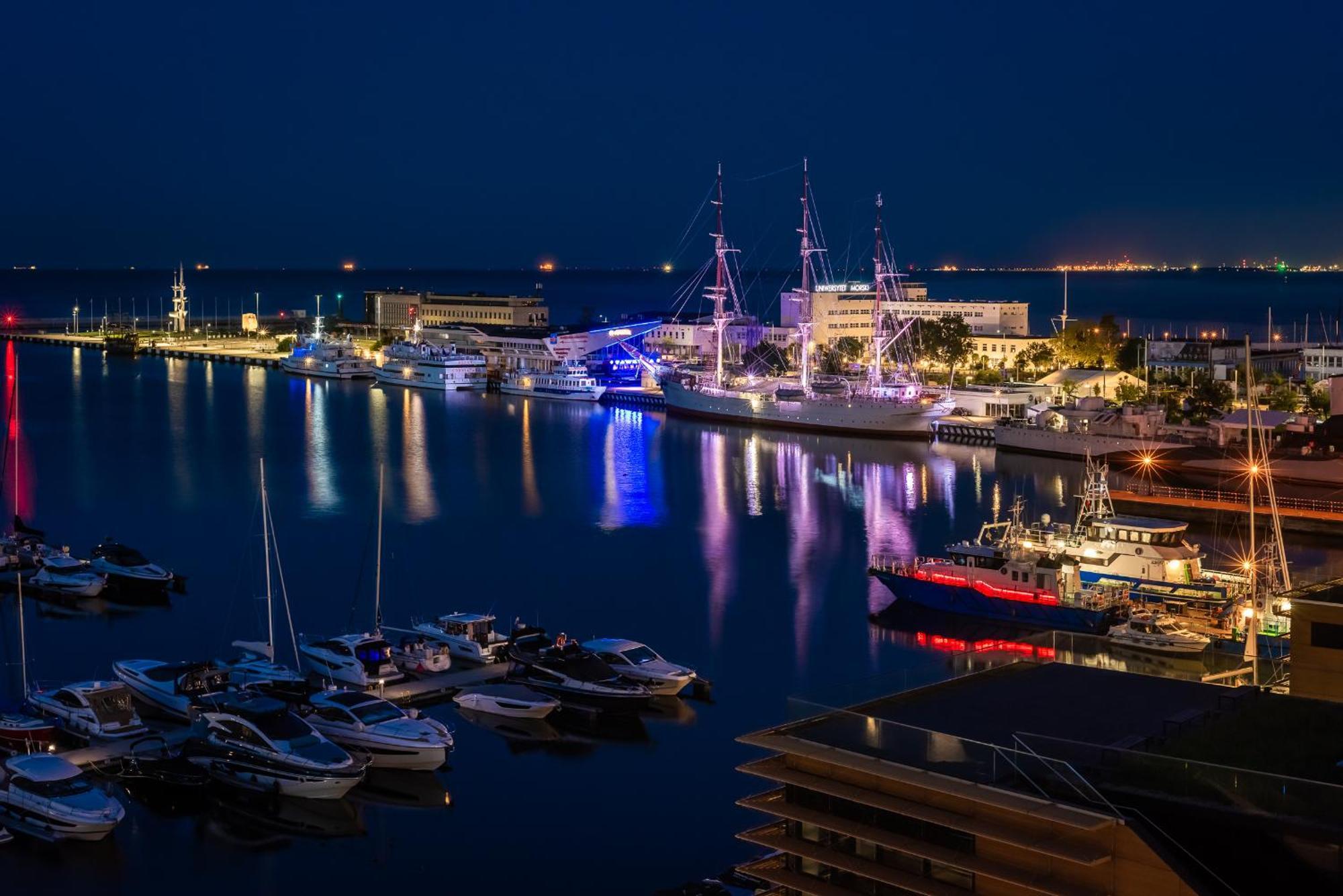 Sea Towers Gdynia Apartament Z Widokiem Na Morze ภายนอก รูปภาพ